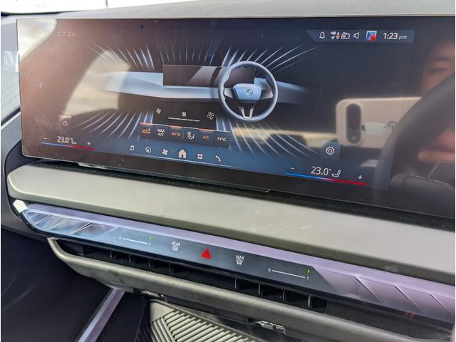 �^�b�`�p�l���i�r�ƂȂ�܂��B�X�}�z�̂悤�Ɏg�p�ł��܂��B