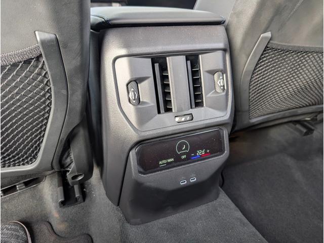 ���A�Ȃɂ̓^�C�v�b�̂t�r�a�|�[�g���������܂��B