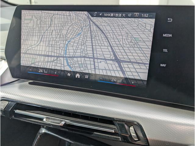 �^�b�`�p�l���i�r�ƂȂ�܂��B�X�}�z�̂悤�Ɏg�p�ł��܂��B