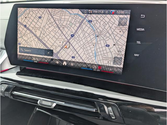 �^�b�`�p�l���i�r�ƂȂ�܂��B�X�}�z�̂悤�Ɏg�p�ł��܂��B