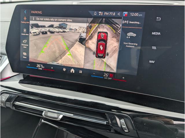 ���掿�̑S���ʃJ�����ƂȂ�܂��B�R�[�i�[�Z���T�[�󋵂ƕ��s���Ċm�F�ł��܂��B