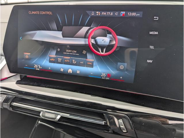 �^�b�`�p�l���i�r�ƂȂ�܂��B�X�}�z�̂悤�Ɏg�p�ł��܂��B