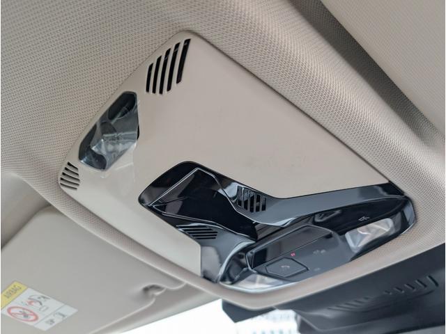 �C���e���A�J�����t�I