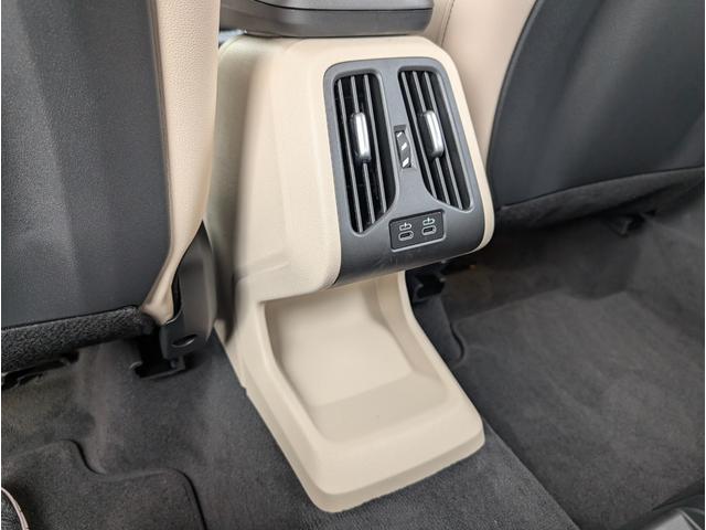 ���A�Ȃɂ̓^�C�v�b�̂t�r�a�|�[�g���������܂��B