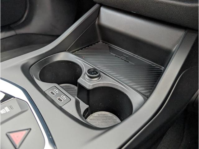 １シリーズ １２０　Ｍスポーツ　ハイラインパッケージ　ハイラインパッケージ／テクノロジーパッケージ／カーブドディスプレイナビゲーション／シートヒーター／電動リヤゲート／アクティブクルーズコントロール／１８ＡＷ／禁煙／デモカー（22枚目）