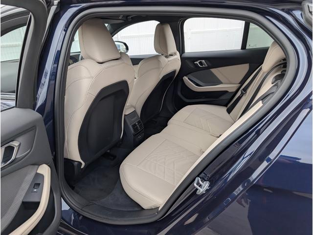 １シリーズ １２０　Ｍスポーツ　ハイラインパッケージ　ハイラインパッケージ／テクノロジーパッケージ／カーブドディスプレイナビゲーション／シートヒーター／電動リヤゲート／アクティブクルーズコントロール／１８ＡＷ／禁煙／デモカー（35枚目）