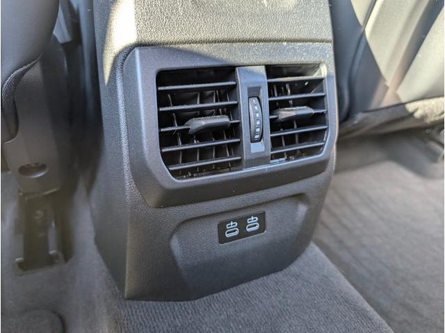 ���A�Ȃɂ̓^�C�v�b�̂t�r�a�|�[�g���������܂��B