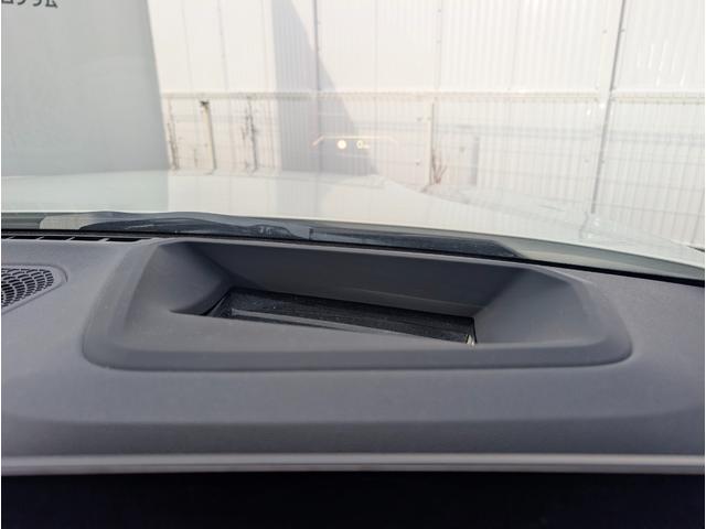 �w�b�h�A�b�v�f�B�X�v���C�����ł��B�^�]���̎��E�ɗl�X�ȏ�񂪓��e����܂��B