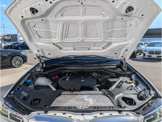 Ｘ３ ｘＤｒｉｖｅ　２０ｄ　Ｍスポーツ　タイヤ４本交換／サウンドパッケージ／モカレザーシート／１９ＡＷ／アクティブクルーズコントロール／純正ナビゲーション／全周囲カメラ／禁煙／ワンオーナー（8枚目）