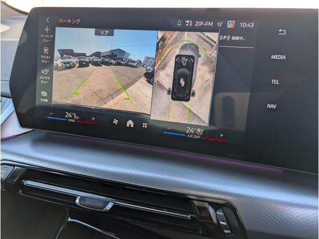 ���掿�̃o�b�N�J�����ƂȂ�܂��B�R�[�i�[�Z���T�[�󋵂ƕ��s���Ċm�F�ł��܂��B