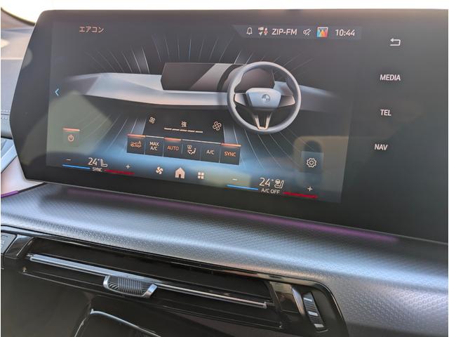 �^�b�`�p�l���i�r�ƂȂ�܂��B�X�}�z�̂悤�Ɏg�p�ł��܂��B