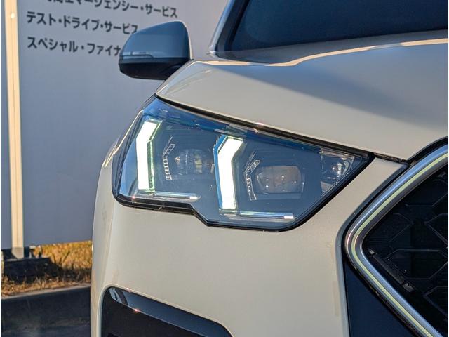 Ｘ２ ｘＤｒｉｖｅ　２０ｉ　Ｍスポーツハイラインパッケージ　ハイラインパッケージ／パノラマガラスサンルーフ／ステアリングヒーター／カーブドディスプレイナビゲーション／モカレザーシート／全周囲カメラ／２０ＡＷ／禁煙／レンタカーアップ（11枚目）