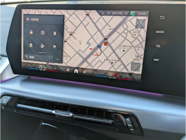 Ｘ２ ｘＤｒｉｖｅ　２０ｉ　Ｍスポーツハイラインパッケージ　ハイラインパッケージ／パノラマガラスサンルーフ／ステアリングヒーター／カーブドディスプレイナビゲーション／モカレザーシート／全周囲カメラ／２０ＡＷ／禁煙／レンタカーアップ（16枚目）