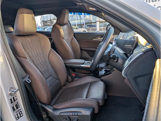 Ｘ２ ｘＤｒｉｖｅ　２０ｉ　Ｍスポーツハイラインパッケージ　ハイラインパッケージ／パノラマガラスサンルーフ／ステアリングヒーター／カーブドディスプレイナビゲーション／モカレザーシート／全周囲カメラ／２０ＡＷ／禁煙／レンタカーアップ（34枚目）