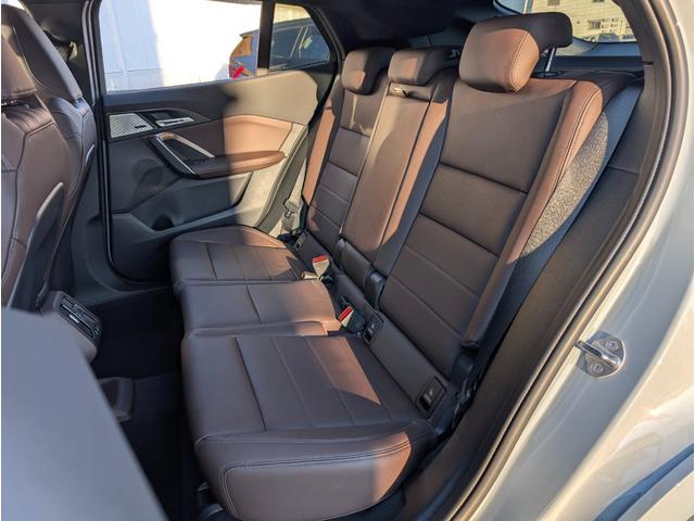 Ｘ２ ｘＤｒｉｖｅ　２０ｉ　Ｍスポーツハイラインパッケージ　ハイラインパッケージ／パノラマガラスサンルーフ／ステアリングヒーター／カーブドディスプレイナビゲーション／モカレザーシート／全周囲カメラ／２０ＡＷ／禁煙／レンタカーアップ（39枚目）