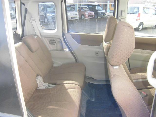 ルークス Ｅ　整備保証付き　禁煙車　ナビ＆フルセグ＆バックカメラ　ＡＢＳ　ＣＶＴ　スマートキー２個有り（12枚目）