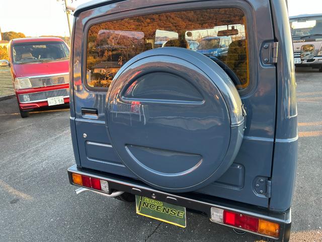 ジムニー ランドベンチャー　ＪＡ１１－５型最終ブルーツートン全塗装　　圧縮圧力測定済　ＴベルトＷポンプ交換済　フロントタニグチＢＰ　ホイル塗装　ジオランダーＡＴ　ナルディーウッドＣＤ　ＥＴＣ　皮調シートカバー（13枚目）