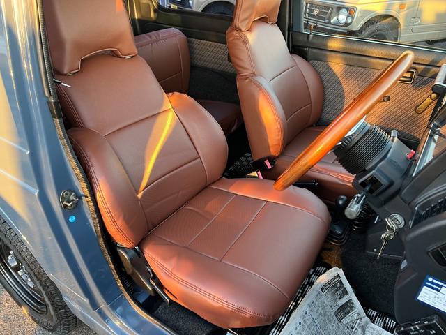 ジムニー ランドベンチャー　ＪＡ１１－５型最終ブルーツートン全塗装　　圧縮圧力測定済　ＴベルトＷポンプ交換済　フロントタニグチＢＰ　ホイル塗装　ジオランダーＡＴ　ナルディーウッドＣＤ　ＥＴＣ　皮調シートカバー（25枚目）