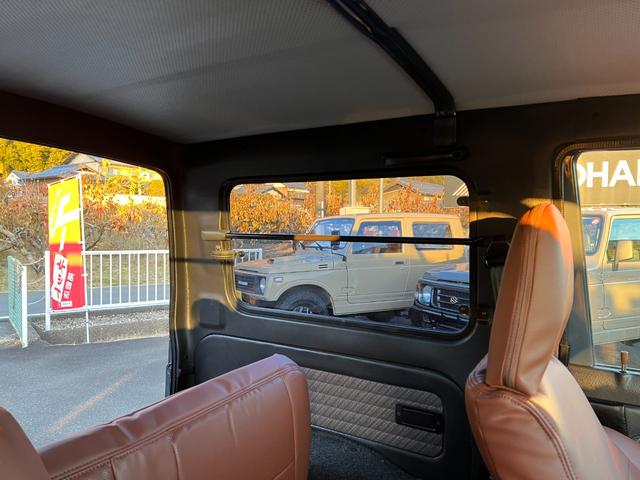 ジムニー ランドベンチャー　ＪＡ１１－５型最終ブルーツートン全塗装　　圧縮圧力測定済　ＴベルトＷポンプ交換済　フロントタニグチＢＰ　ホイル塗装　ジオランダーＡＴ　ナルディーウッドＣＤ　ＥＴＣ　皮調シートカバー（26枚目）