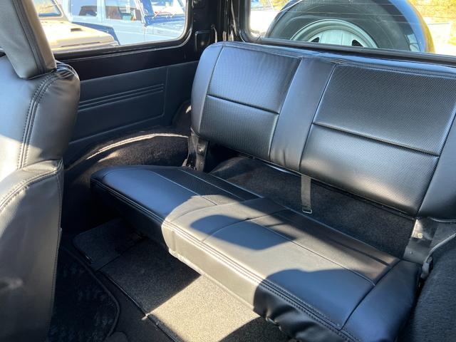 ジムニー スコットリミテッド　ＪＡ１１Ｖ改３インチリフト公認車検対応車輛　圧縮圧力測定済　前後ブラックバンパー　ナンバー移動　ホイル塗装ジオランダー１８５－８５－１６新品　社外ハンドル　タンクガード　検対応マフラー皮調シートカバー（36枚目）