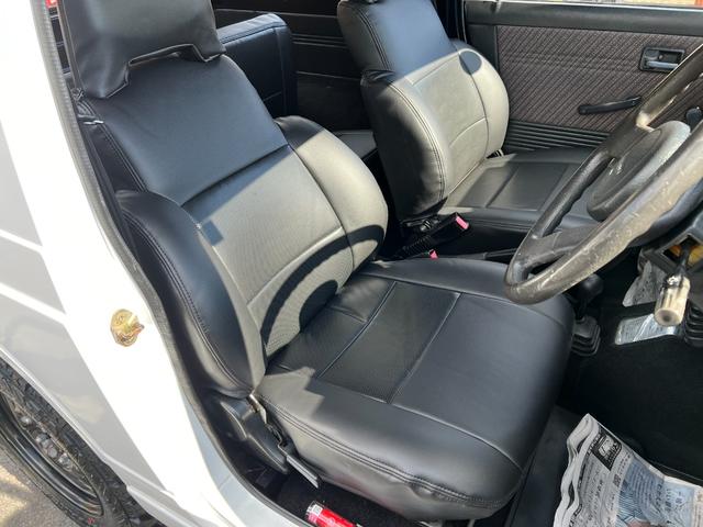 ジムニー ＨＣ　ＪＡ１１－４型Ｔベルト交換済　圧縮圧力測定済　前後ブラックバンパー　ナンバー移動　皮調シートカバー　ホイル塗装　ジオランダー新品（22枚目）