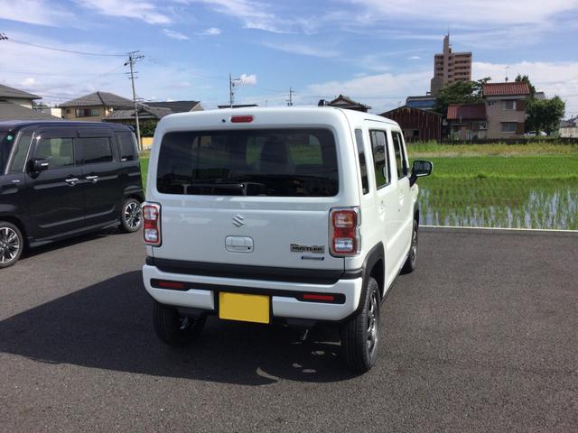 ハイブリッドG 届出済未使用車 プッシュスタート スマートキー 衝突軽減ブレーキ オートエアコン オートライト クリアランスソナー 車線逸脱防止機能 シートヒーター(9枚目)