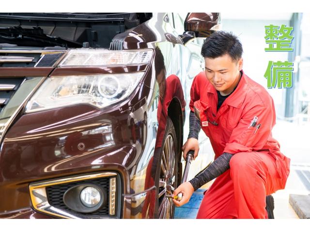 アルトラパン ハイブリッドＸ　届出済未使用車　衝突軽減ブレーキ　スマートキー　プッシュスタート　シートヒーター　オートライト　ＬＥＤヘッドランプ　電動格納ミラー　ベンチシート　フルフラット　オートエアコン　革巻きステアリング（10枚目）