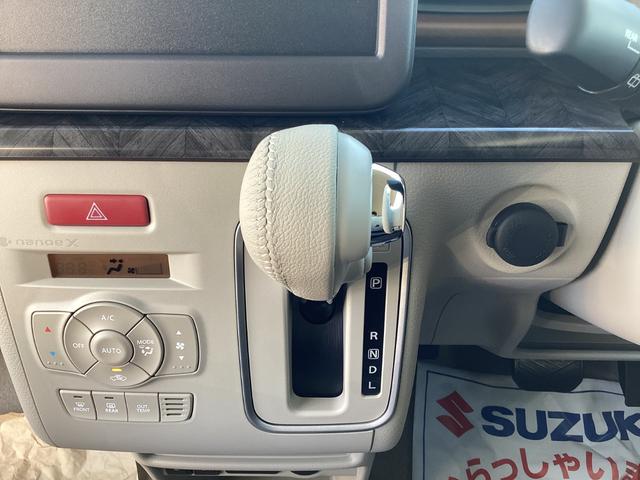 アルトラパン ハイブリッドＸ　届出済未使用車　衝突軽減ブレーキ　スマートキー　プッシュスタート　シートヒーター　オートライト　ＬＥＤヘッドランプ　電動格納ミラー　ベンチシート　フルフラット　オートエアコン　革巻きステアリング（24枚目）