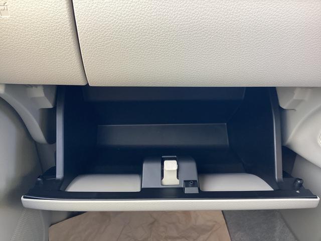 アルトラパン ハイブリッドＸ　届出済未使用車　衝突軽減ブレーキ　スマートキー　プッシュスタート　シートヒーター　オートライト　ＬＥＤヘッドランプ　電動格納ミラー　ベンチシート　フルフラット　オートエアコン　革巻きステアリング（32枚目）