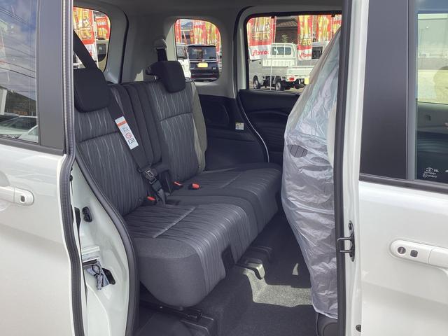 ソリオ ハイブリッドＭＺ　登録済未使用車　衝突軽減ブレーキ　両側電動スライドドア　オートライト　ＬＥＤヘッドライト　スマートキー　プッシュスタート　ヘッドアップディスプレイ　クルーズコントロール　シートヒーター　ウォークスルー（39枚目）