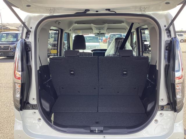 ソリオ ハイブリッドＭＺ　登録済未使用車　衝突軽減ブレーキ　両側電動スライドドア　オートライト　ＬＥＤヘッドライト　スマートキー　プッシュスタート　ヘッドアップディスプレイ　クルーズコントロール　シートヒーター　ウォークスルー（47枚目）