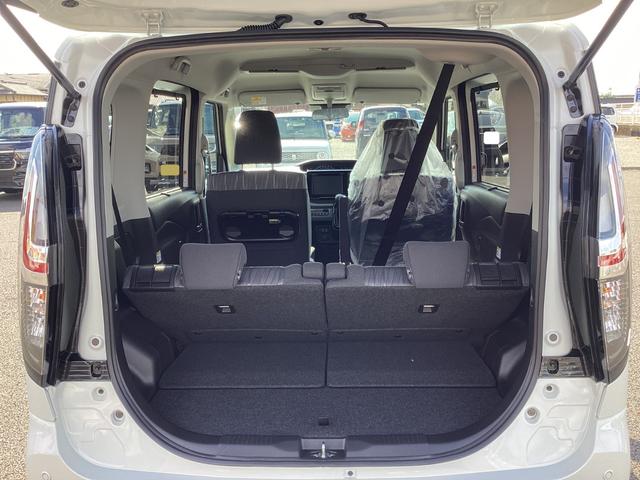 ソリオ ハイブリッドＭＺ　登録済未使用車　衝突軽減ブレーキ　両側電動スライドドア　オートライト　ＬＥＤヘッドライト　スマートキー　プッシュスタート　ヘッドアップディスプレイ　クルーズコントロール　シートヒーター　ウォークスルー（49枚目）