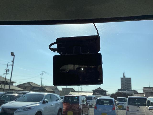 スペーシアカスタム ハイブリッドＧＳ　軽減ブレーキ　全席パワーウインドウ　スマキー　セキュリティアラーム　電動ミラー　助手席エアバッグ　両側スライド片側電動　ＬＥＤヘットライト　横滑り防止システム　ＡＡＣ　Ａライト　運転席エアバッグ（42枚目）