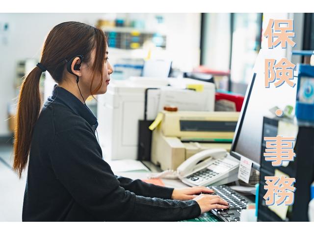 タント ファンクロス　コーナーソナー　踏み間違い防止　ＡＨＢ　シートＨ　フルフラット　両側オートスライドドア　車線逸脱警報　セキュリティ　衝突安全ボディ　ＬＥＤヘッドライト　ルーフレール　キーフリーシステム　スマートキー（11枚目）