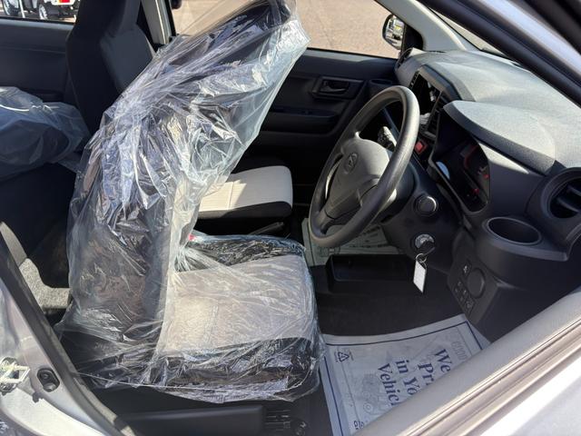 ミライース Ｌ　ＳＡＩＩＩ　キーフリー　アイドリングストップ付き　デュアルエアバッグ　盗難防止機能　ＡＡＣ　エアーバッグ　オートハイビーム　パワーハンドル　安全ボディ　ＡＢＳ　前後バンパーセンサー　横滑り防止装置付き（23枚目）