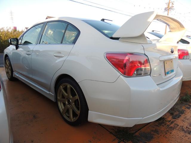 インプレッサＧ４ 　ナビＥＴＣバックカメラ　サイドステップ　４点サイドスプラッシュエアロ　ＷＲＸウィング　１８インチゴールドアルミ　フォグランプ　ロービームＬＥＤ　リアフィルム３面　保証付（6枚目）