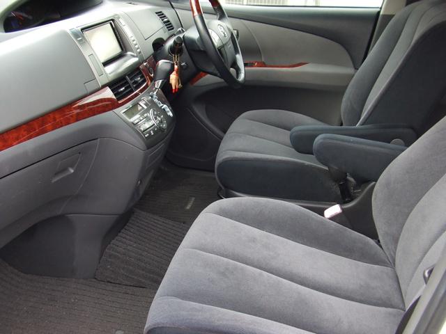 エスティマ ２．４アエラス　Ｇエディション　グー故障診断実施済　ナビ　地デジ　バックカメラ　パワースライドドア（9枚目）