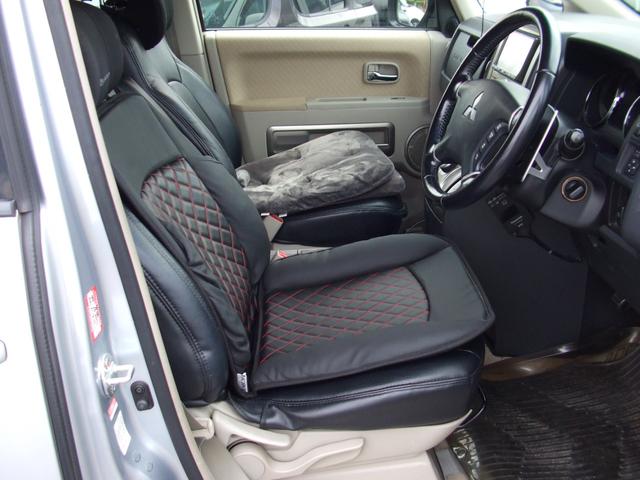 デリカＤ：５ Ｇ　ナビパッケージ　グー故障診断実施済　４ＷＤ　ナビ　フルセグ　後席モニター　バックカメラ　両面パワースライドドア（11枚目）