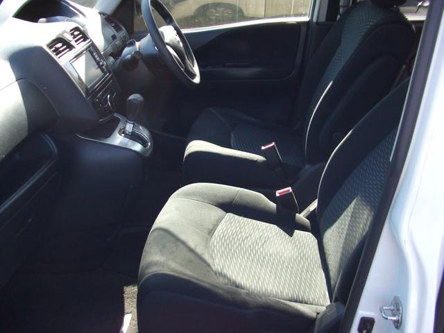 セレナ ２０Ｓ　グー故障診断実施済み　ナビ　地デジ　バックカメラ　パワースライドドア（9枚目）