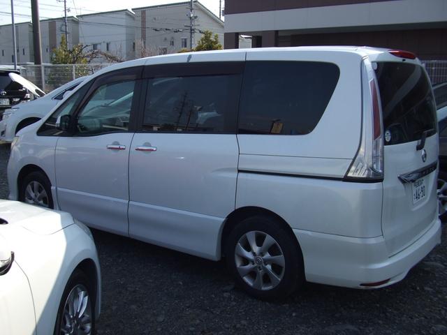 セレナ ハイウェイスター　Ｊパッケージ　グー故障診断実施済み　ナビ　地デジ　バックカメラ　インテリキー　両面パワースライドドア（5枚目）