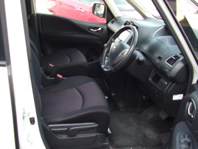 セレナ ハイウェイスター　Ｊパッケージ　グー故障診断実施済み　ナビ　地デジ　バックカメラ　インテリキー　両面パワースライドドア（11枚目）