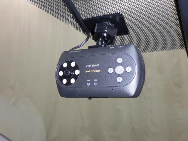 X フルセグ メモリーナビ DVD再生 ミュージックプレイヤー接続可 バックカメラ 衝突被害軽減システム ETC ドラレコ 電動スライドドア 乗車定員7人 3列シート 記録簿 アイドリングストップ(9枚目)