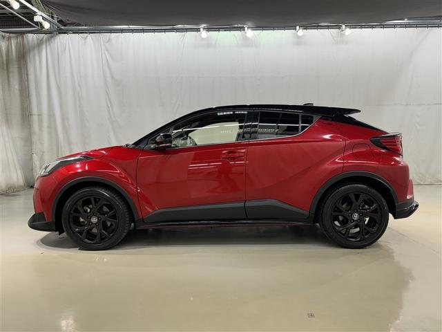 Ｃ－ＨＲ Ｇ　モード　ネロ　セーフティプラス　衝突被害軽減システム　バックカメラ　ＥＴＣ　ドラレコ　ミュージックプレイヤー接続可　オートクルーズコントロール　ＬＥＤヘッドランプ　スマートキー　キーレス　ハイブリッド（4枚目）