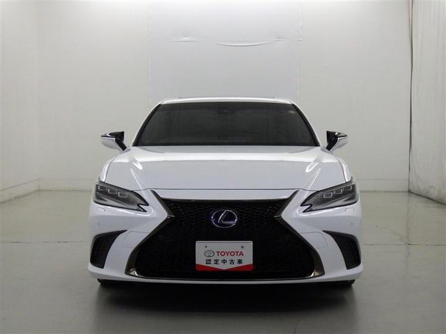 ＥＳ ＥＳ３００ｈ　Ｆスポーツ　衝突被害軽減システム　メモリーナビ　フルセグ　バックカメラ　ＥＴＣ　ドラレコ　ＣＤ　ミュージックプレイヤー接続可　ＤＶＤ再生　サンルーフ　革シート　電動シート　オートクルーズコントロール　スマートキー（3枚目）