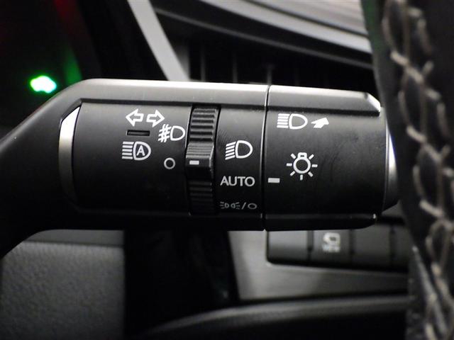 ＥＳ ＥＳ３００ｈ　Ｆスポーツ　衝突被害軽減システム　メモリーナビ　フルセグ　バックカメラ　ＥＴＣ　ドラレコ　ＣＤ　ミュージックプレイヤー接続可　ＤＶＤ再生　サンルーフ　革シート　電動シート　オートクルーズコントロール　スマートキー（19枚目）