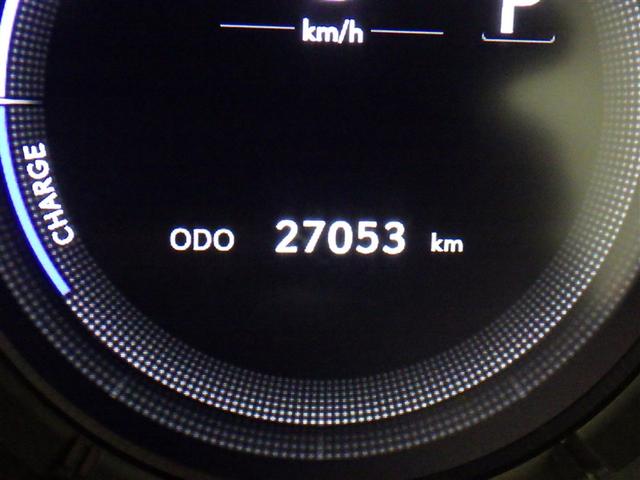 ＥＳ ＥＳ３００ｈ　Ｆスポーツ　衝突被害軽減システム　メモリーナビ　フルセグ　バックカメラ　ＥＴＣ　ドラレコ　ＣＤ　ミュージックプレイヤー接続可　ＤＶＤ再生　サンルーフ　革シート　電動シート　オートクルーズコントロール　スマートキー（24枚目）