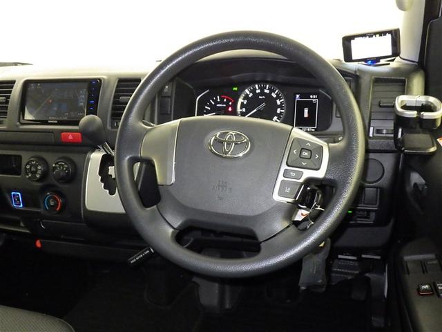 ハイエースバン ＤＸ　衝突被害軽減システム　メモリーナビ　フルセグ　バックカメラ　ＥＴＣ　ドラレコ　ＣＤ　ミュージックプレイヤー接続可　ＤＶＤ再生　ＬＥＤヘッドランプ　乗車定員６人　キーレス　ディーゼル　ワンオーナー（7枚目）