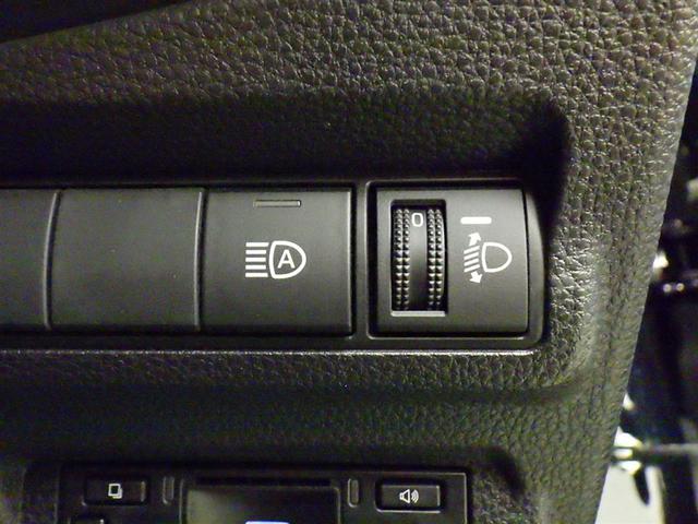 カローラクロス Ｚ　衝突被害軽減システム　フルセグ　バックカメラ　ＥＴＣ　ドラレコ　ミュージックプレイヤー接続可　電動シート　ハーフレザー　オートクルーズコントロール　ＬＥＤヘッドランプ　スマートキー　キーレス（19枚目）