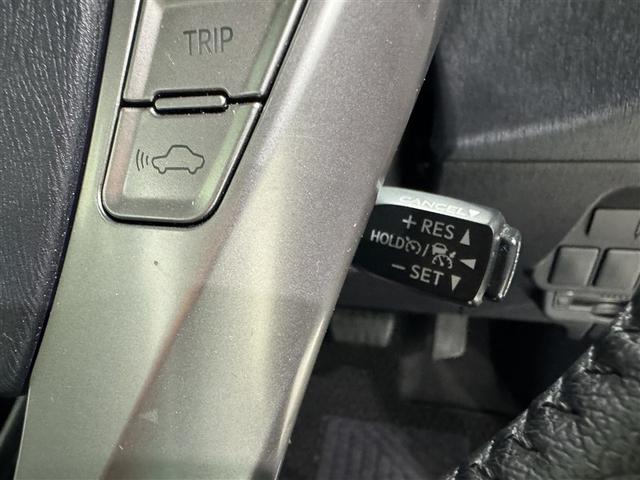 プリウスα Ｓ　衝突被害軽減システム　メモリーナビ　フルセグ　バックカメラ　ＥＴＣ　ＣＤ　ミュージックプレイヤー接続可　サンルーフ　オートクルーズコントロール　ＬＥＤヘッドランプ　スマートキー　キーレス　ハイブリッド（18枚目）