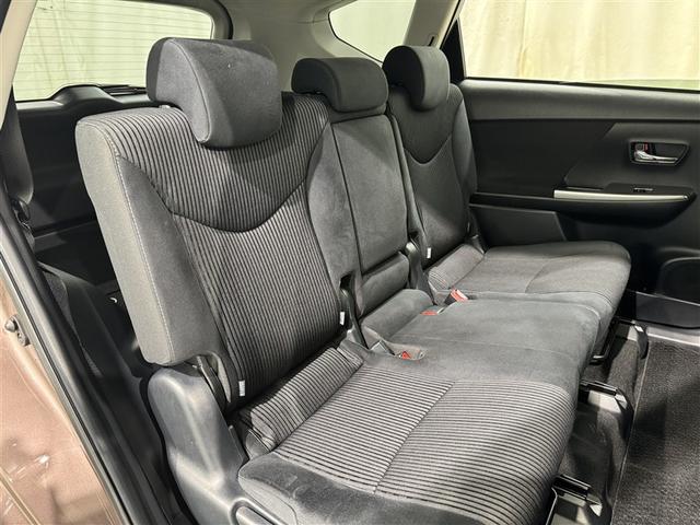 プリウスα Ｓ　衝突被害軽減システム　メモリーナビ　フルセグ　バックカメラ　ＥＴＣ　ＣＤ　ミュージックプレイヤー接続可　サンルーフ　オートクルーズコントロール　ＬＥＤヘッドランプ　スマートキー　キーレス　ハイブリッド（26枚目）